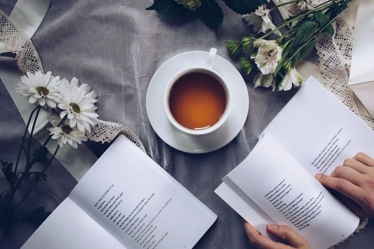 Writing a Poetry Pamphlet: A 10-Step Checklist for First-Time Poets